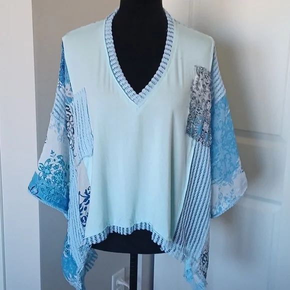 POL Blue Boho Print + Sheer Knit V Neck Rayon Jersey Top - Picture 13 of 14